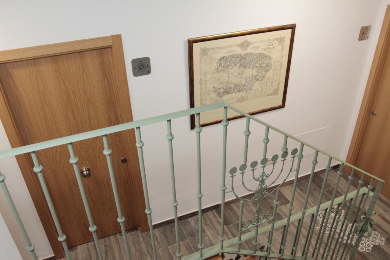 Hospedium Dlj Hostal Tematico Desde La Juderia Arjona Dış mekan fotoğraf