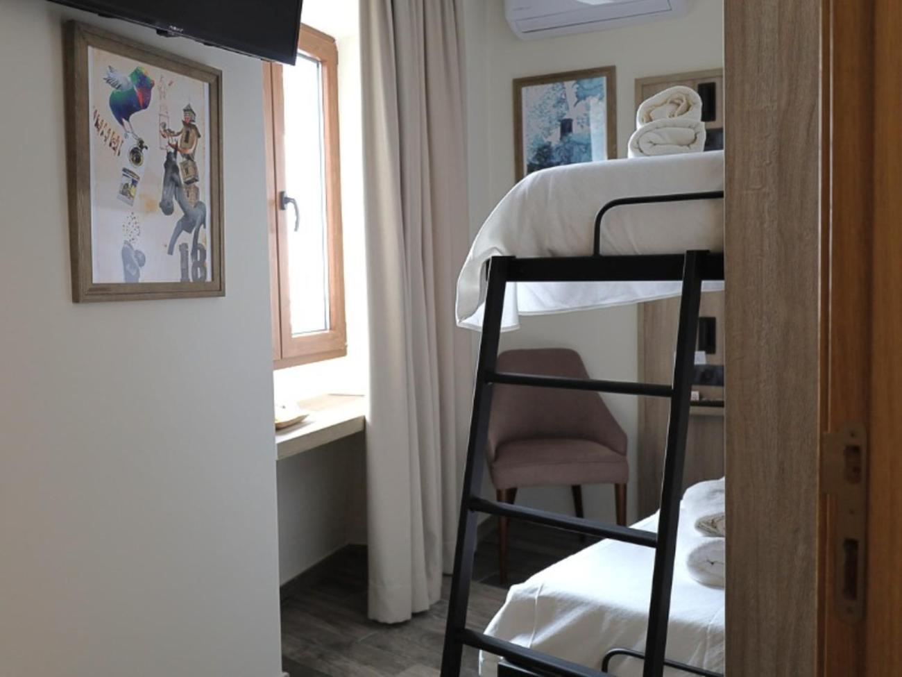 Hospedium Dlj Hostal Tematico Desde La Juderia Arjona Dış mekan fotoğraf