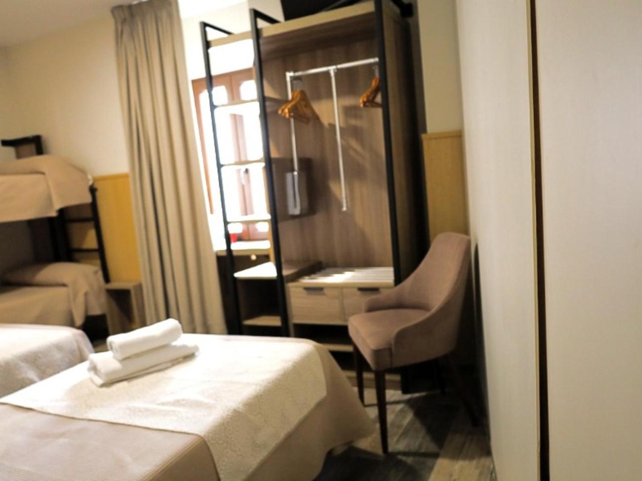 Hospedium Dlj Hostal Tematico Desde La Juderia Arjona Dış mekan fotoğraf